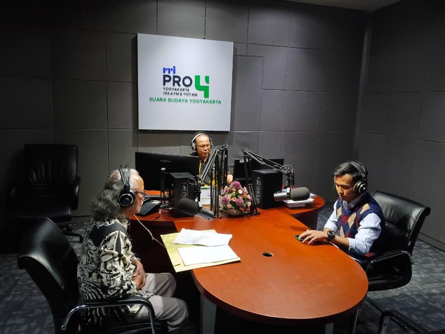 Dialog Interaktif Seni Tradisional Ketek Ogleng di Tamanmartani